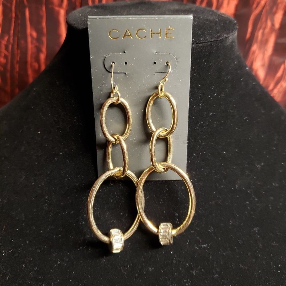 Cache earrings